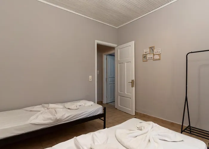 Elpida Hotel